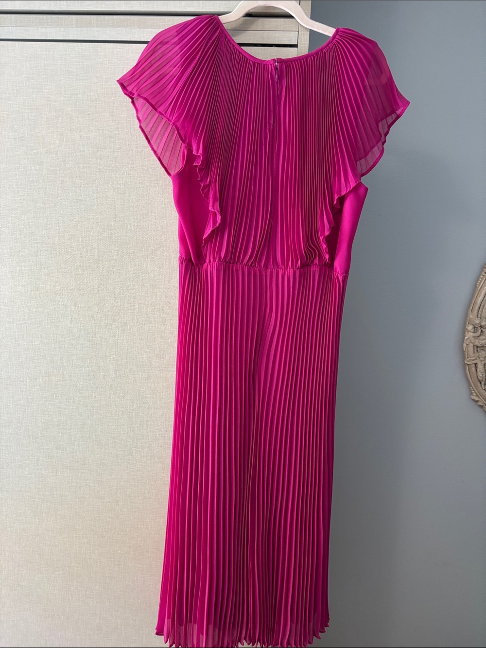 Ann Taylor Fuchsia Pleated Midi Dress size 8 - Picture 5 of 6